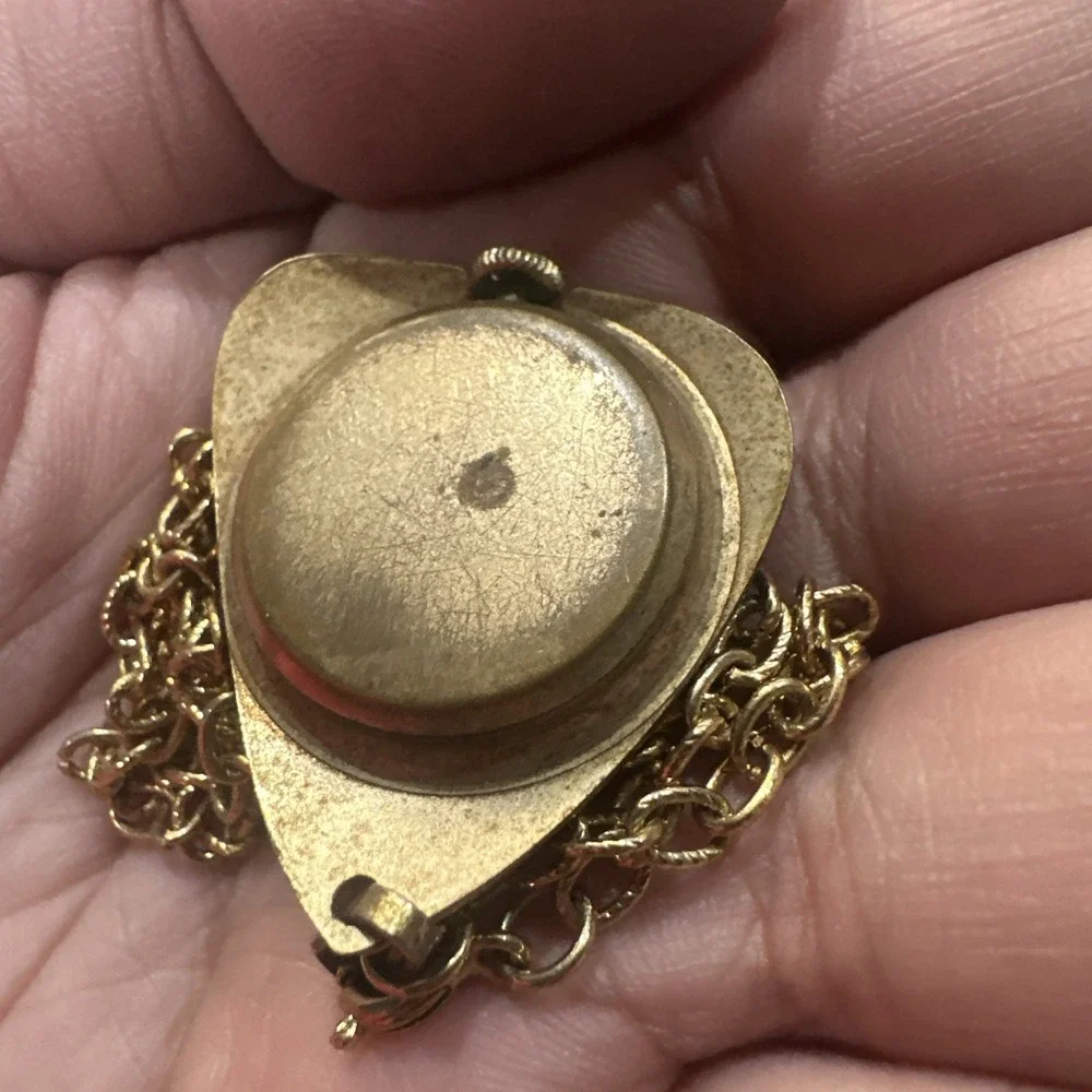 Working Vintage Medana Lever Gold Tone Mechanical Manual Wind Pendant Watch Runs